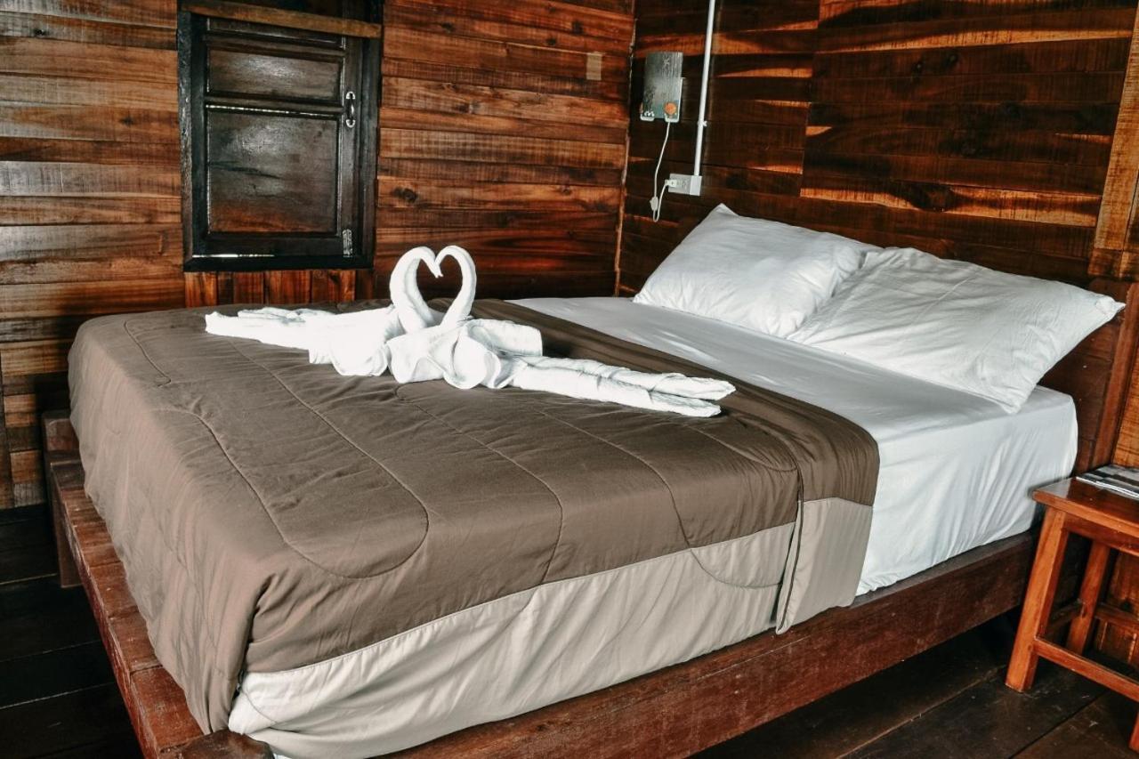 Hotel Sea Paradise Ban Khlong Kloi Exterior foto